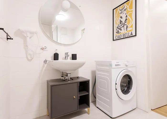 Modern With Balcony Near Station Appartement *