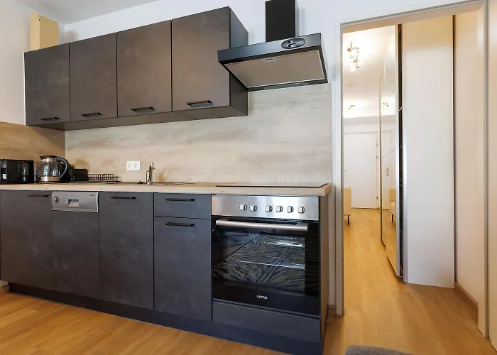 Modern With Balcony Near Station Appartement *